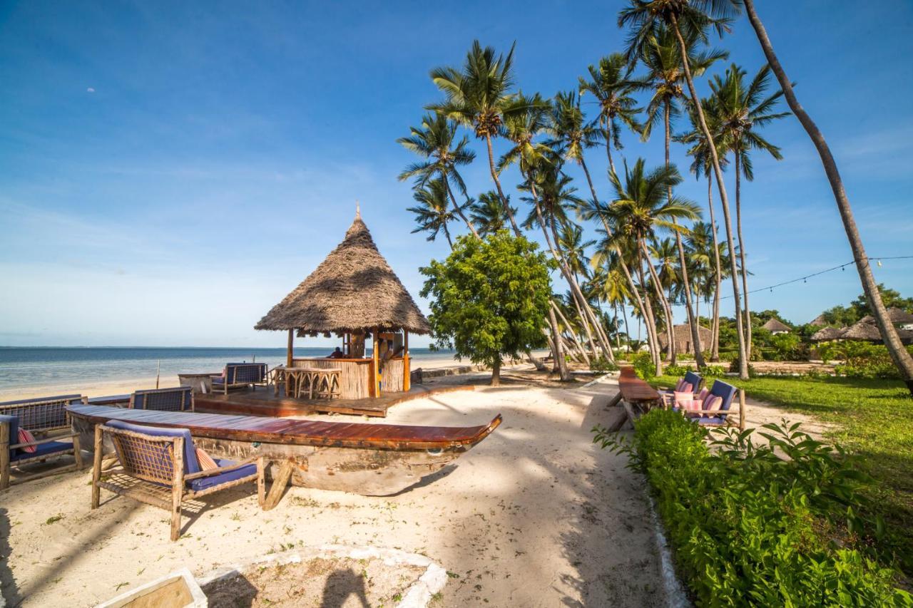 Antonio Beach Tree House Hotel & Spa Uroa Exterior photo
