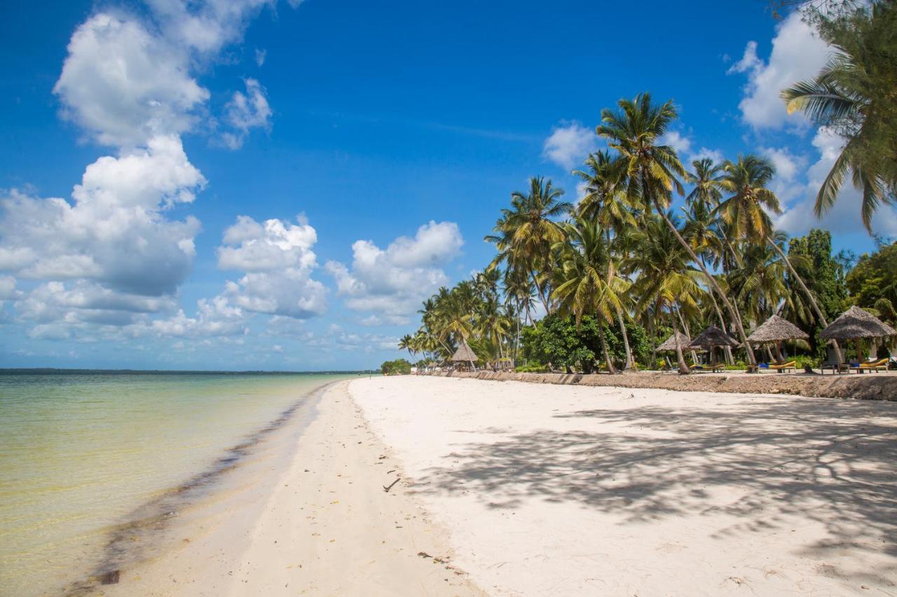 Antonio Beach Tree House Hotel & Spa Uroa Exterior photo