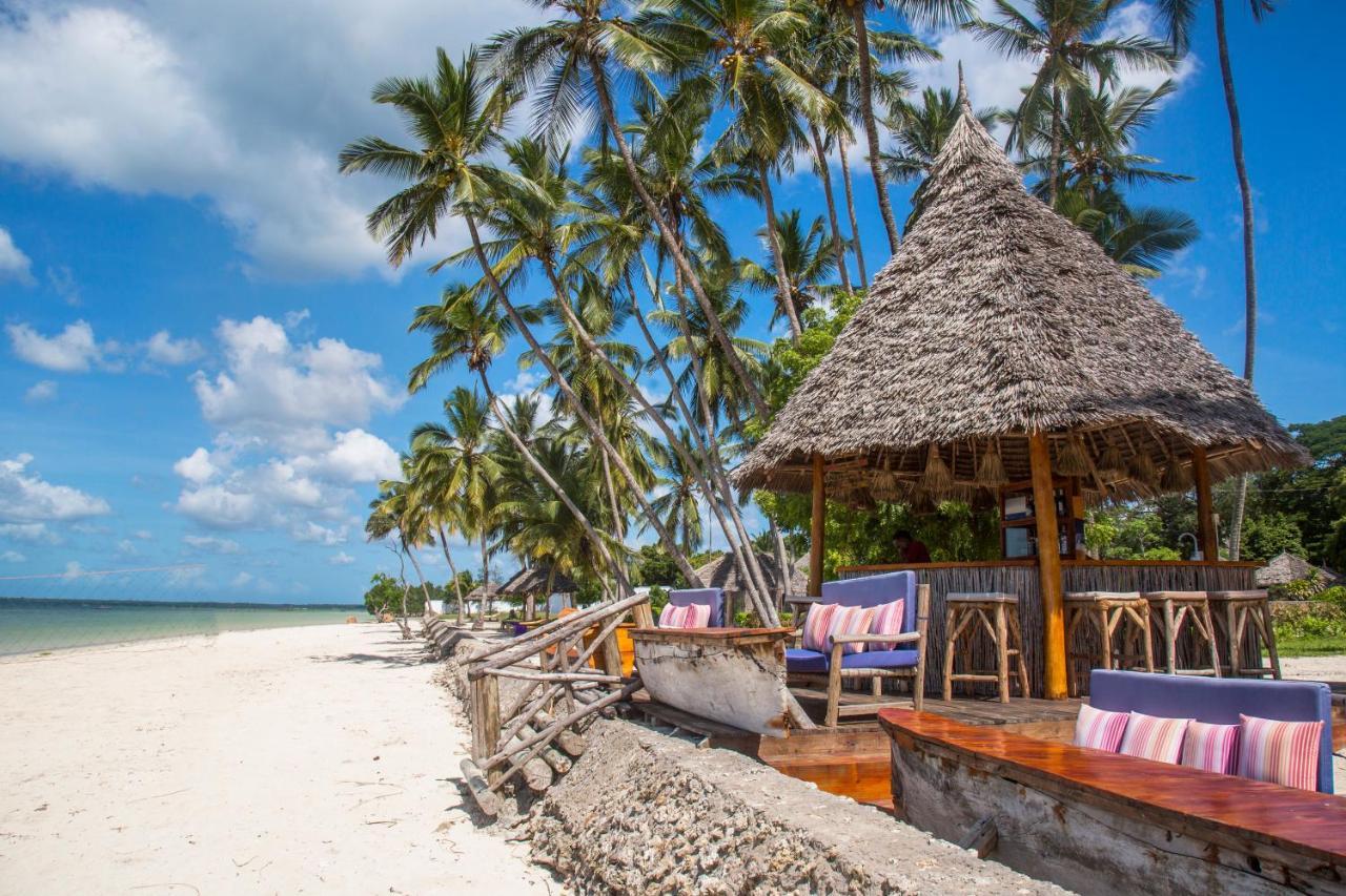Antonio Beach Tree House Hotel & Spa Uroa Exterior photo